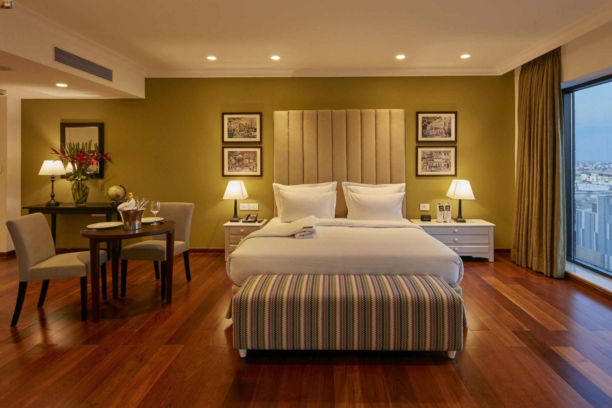 The Waverly Hotel & Residences Bengaluru Zewnętrze zdjęcie