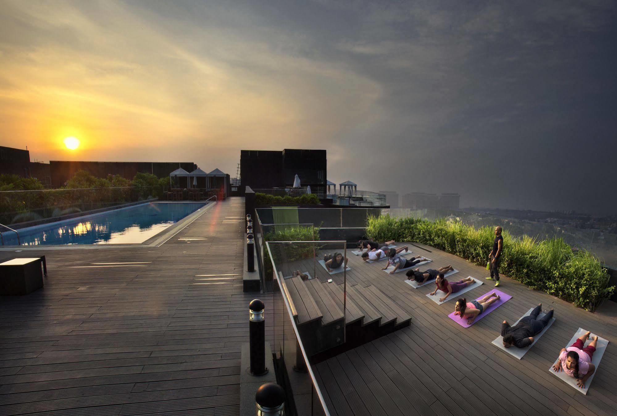 The Waverly Hotel & Residences Bengaluru Zewnętrze zdjęcie