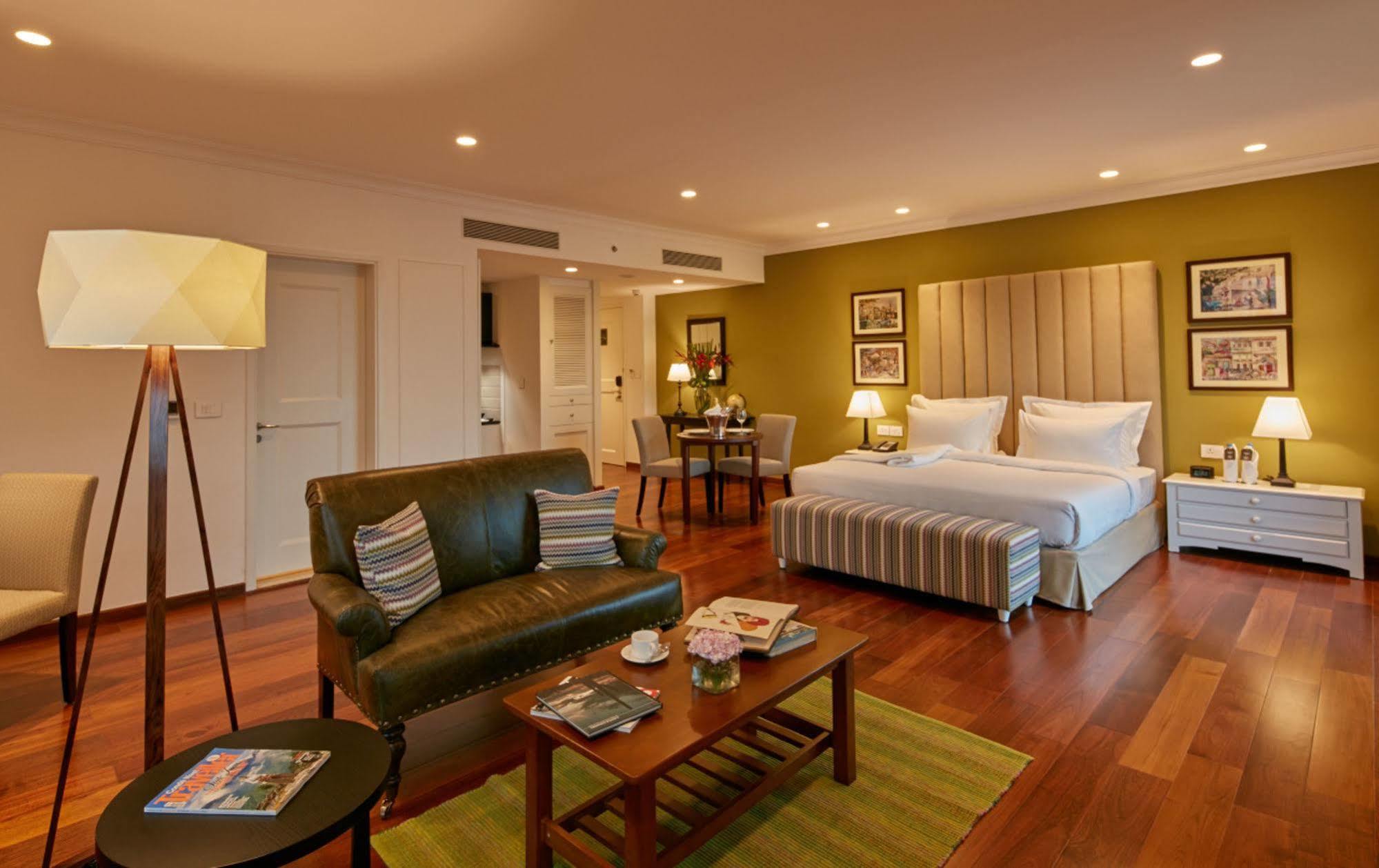 The Waverly Hotel & Residences Bengaluru Zewnętrze zdjęcie