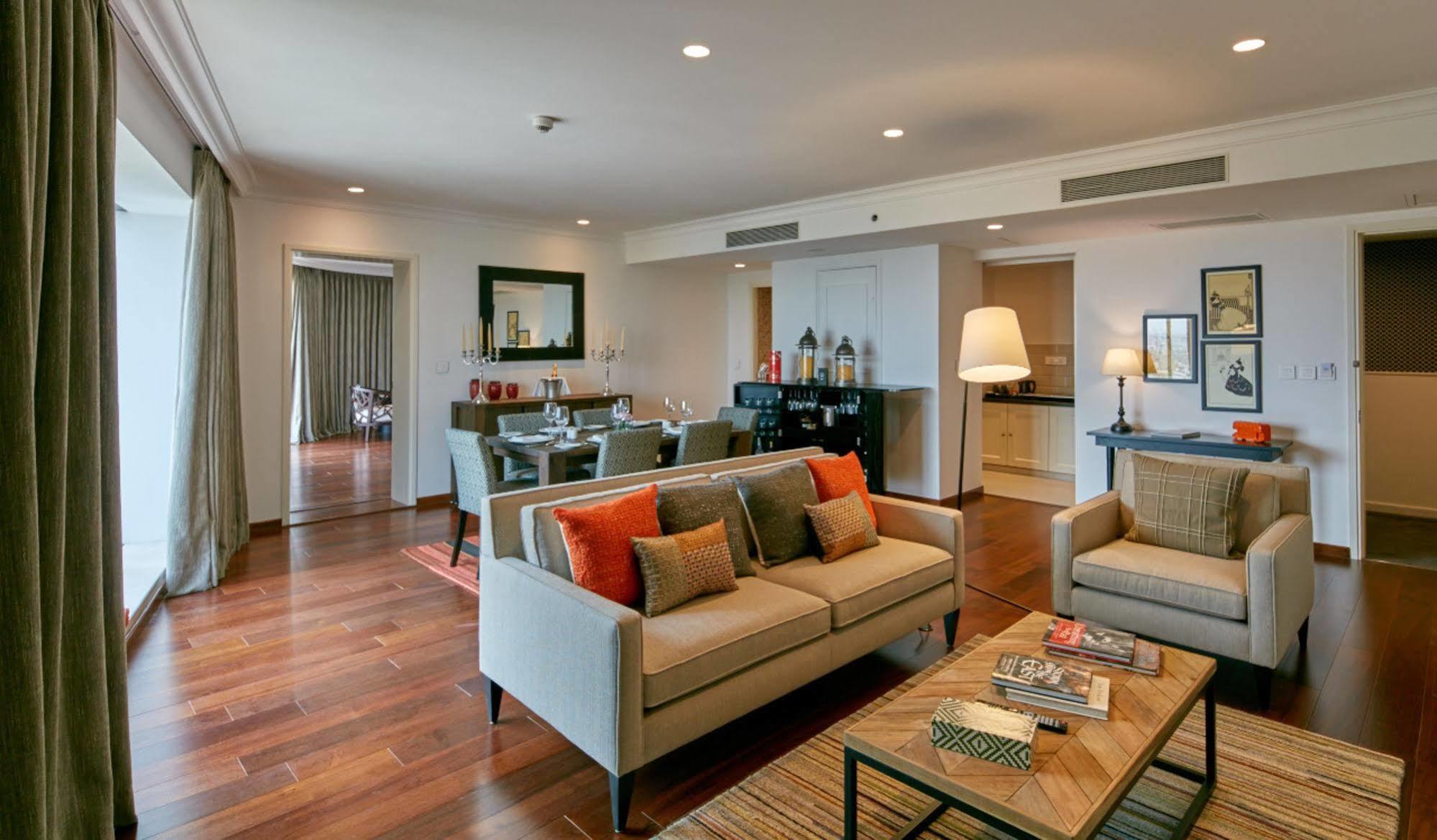 The Waverly Hotel & Residences Bengaluru Zewnętrze zdjęcie